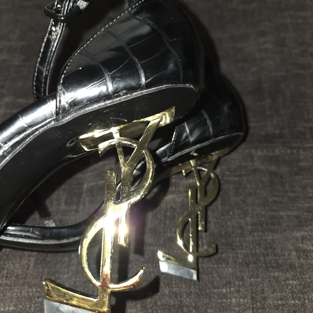 Saint Laurent Black Heels with Gold Monogram - Picture 6 of 7